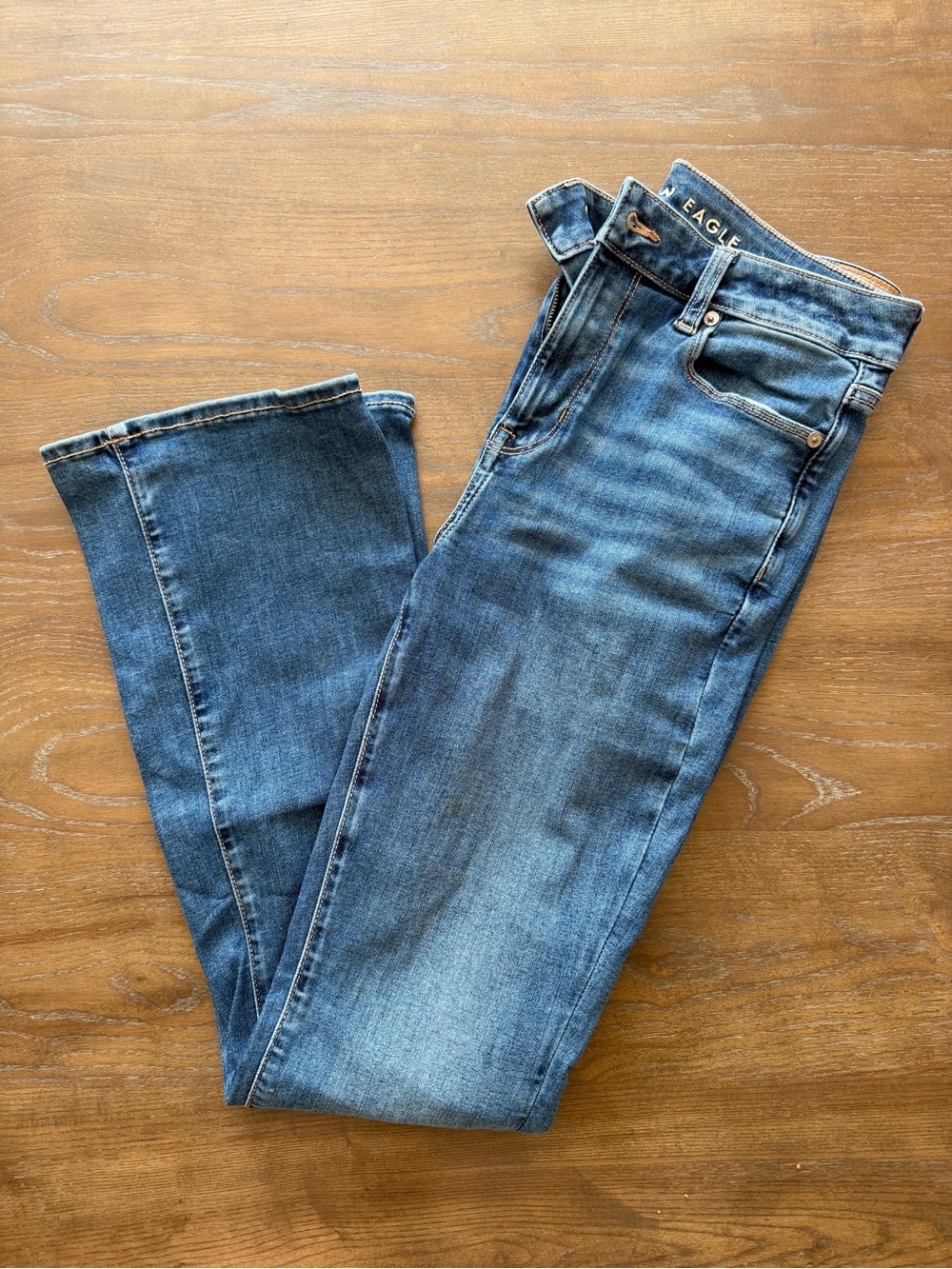 American Eagle Medium Wash Skinny Kick Jeans